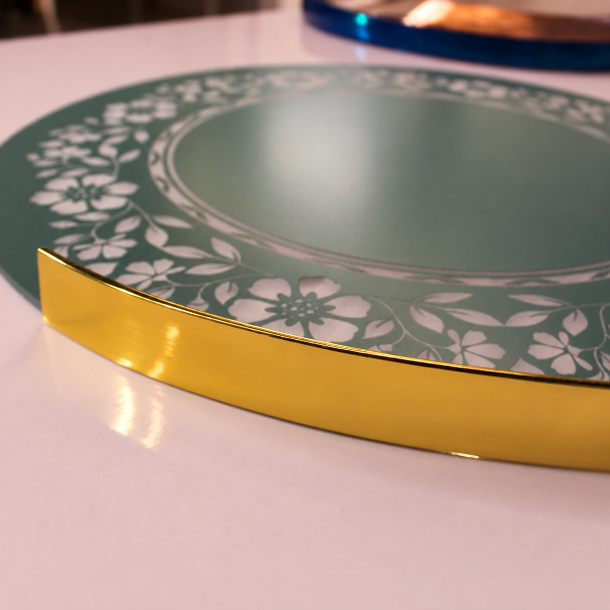 Gold PVC Ayna Çerçevesi – Esnek Dekoratif Kenar Profili 2
